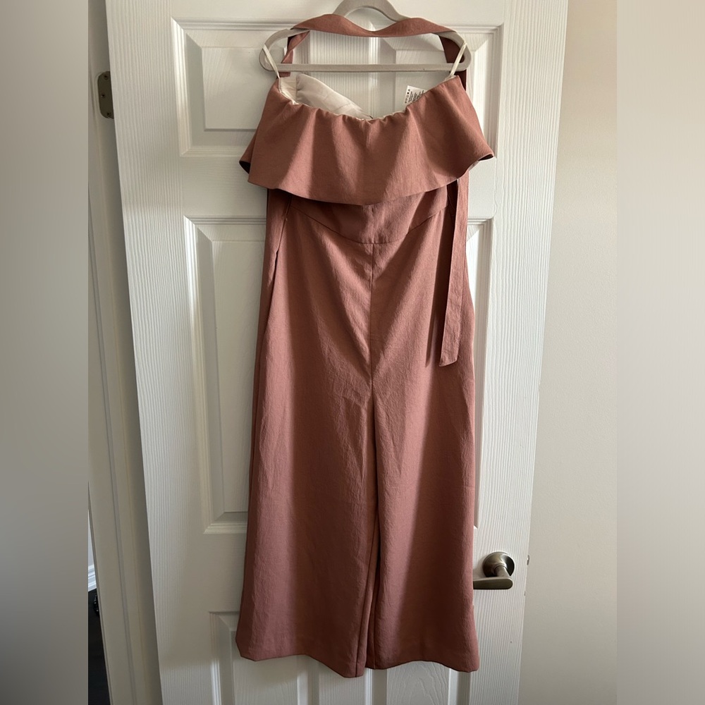 Aritzia Babaton Flutter jumpsuit with waist belt. Size 4